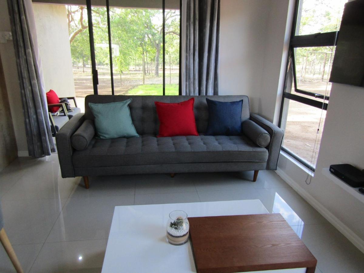 Pafuri Gate Guesthouse Mabiligwe Ngoại thất bức ảnh